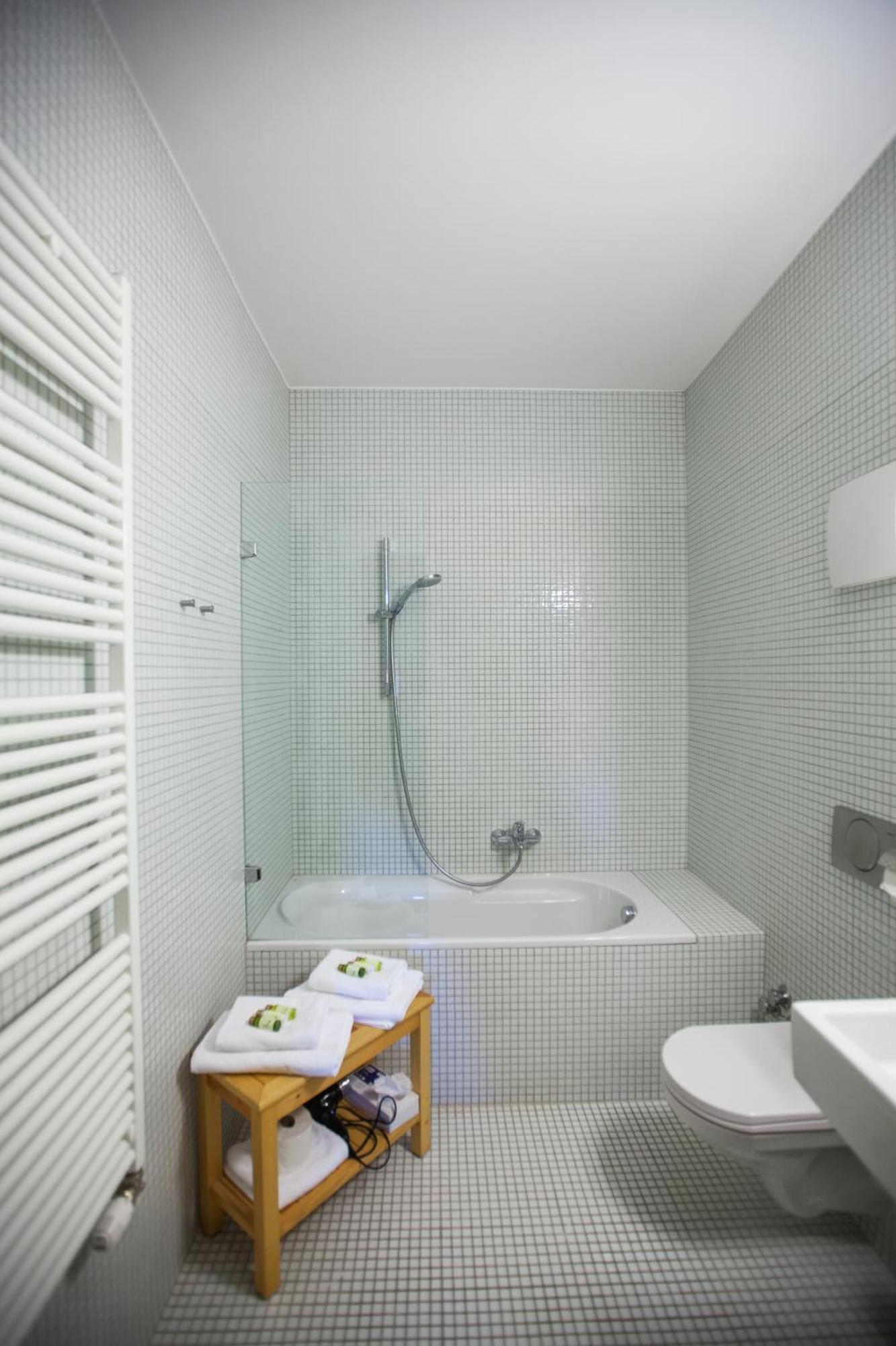 Sopron Monastery Hotel ภายนอก รูปภาพ